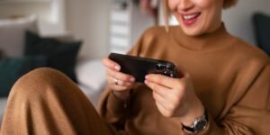 mejores moviles para jugar - mujer